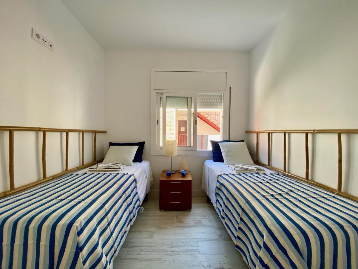 Apartamento En La Playa De Segur De Calafell, Barcelona Appartamento Esterno foto