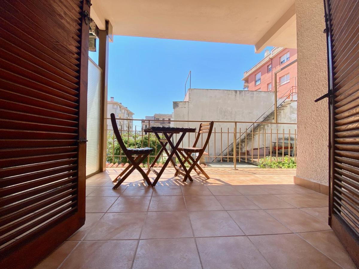 Apartamento En La Playa De Segur De Calafell, Barcelona Appartamento Esterno foto
