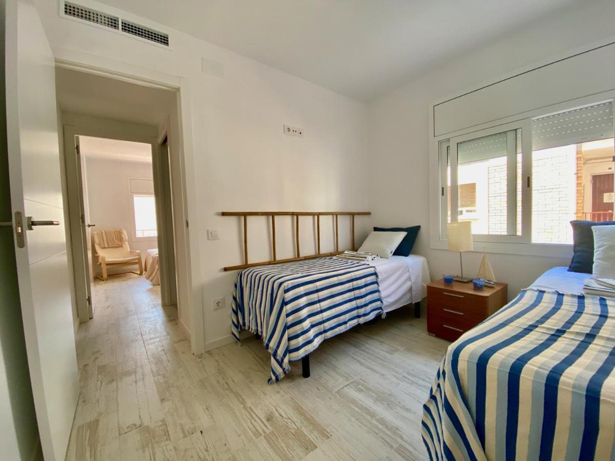 Apartamento En La Playa De Segur De Calafell, Barcelona Appartamento Esterno foto